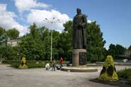 Памятник Гаю Дмитриевичу Гаю